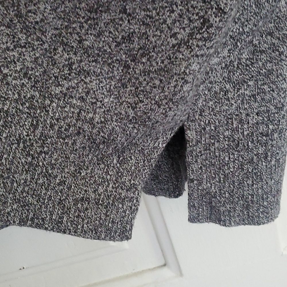 Gap Merino Wool Blend Sweater - Picture 4 of 6